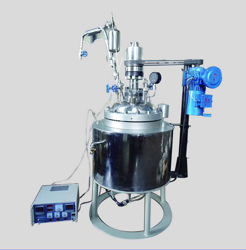 CJF-50L中試反應(yīng)釜（帶回收、冷凝裝置）